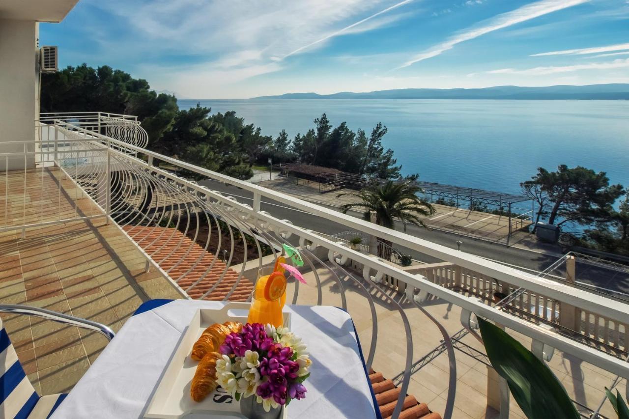 Apartments And Rooms By The Sea Lokva Rogoznica, Omis - 2973 Exterior photo